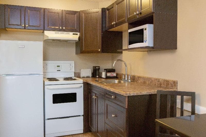 Super 8 By Wyndham Fort Mcmurray 5