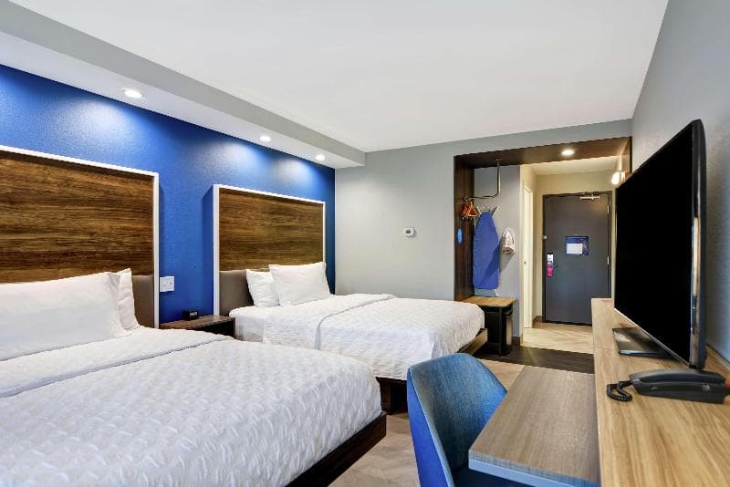 Tru by Hilton Richmond 1