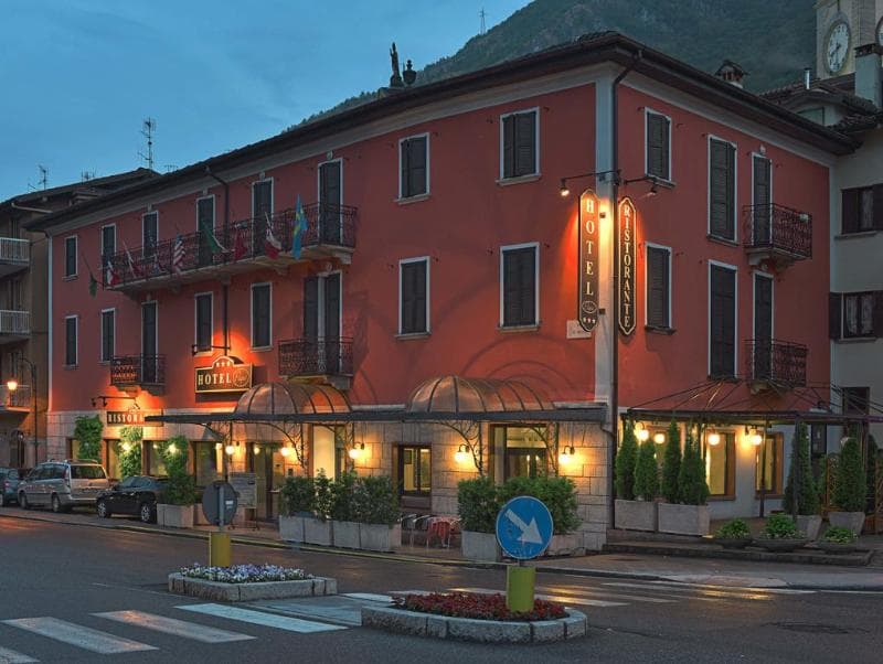 Bes Hotel Papa 2