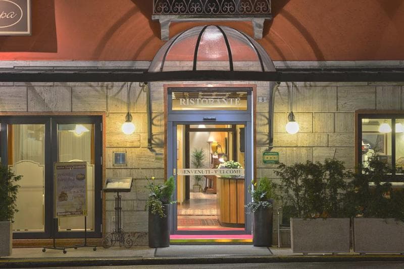 Bes Hotel Papa 4