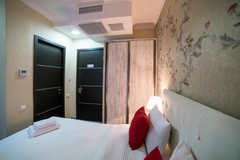 Aivani Hotel 5
