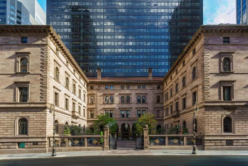 The Towers At Lotte New York Palace 2
