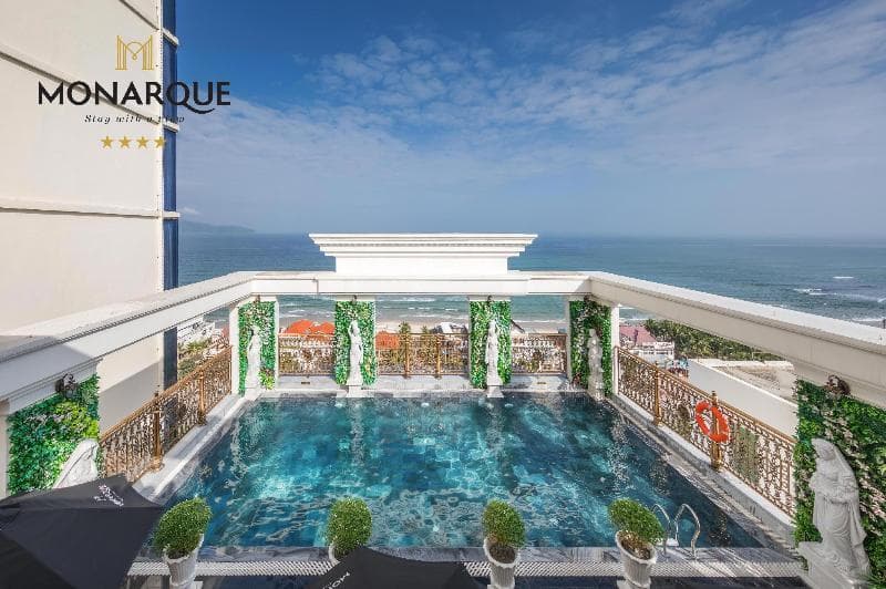 Monarque Hotel 5