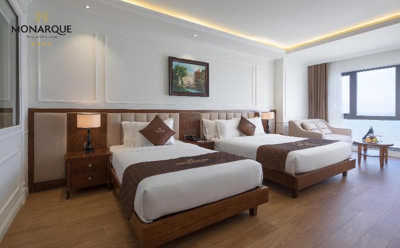 Monarque Hotel 2