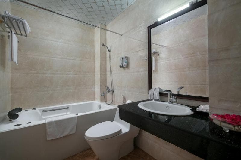 Hanoi Chic Boutique Hotel 4