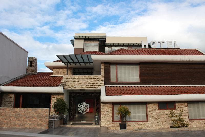 Santiago De Compostella Suites Hotel 1