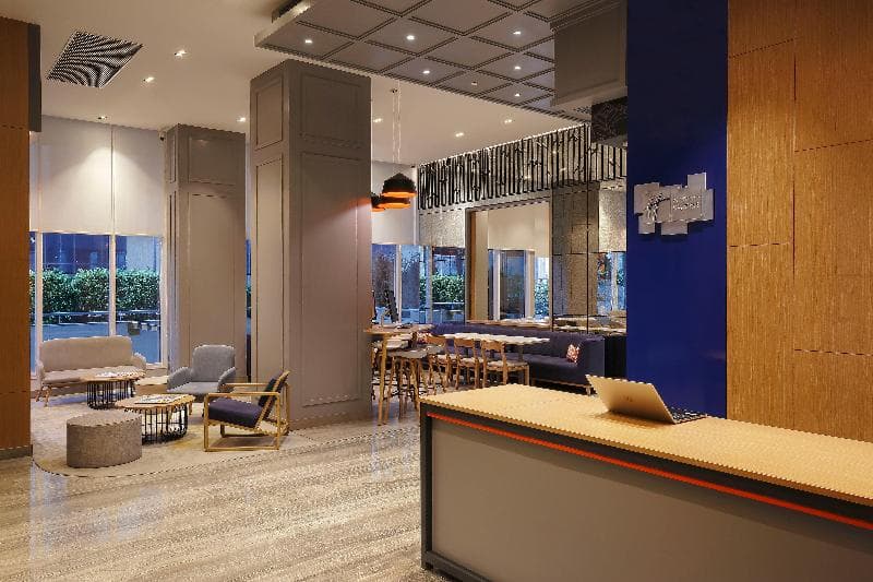 Holiday Inn Express Gurugram Sector 50 5