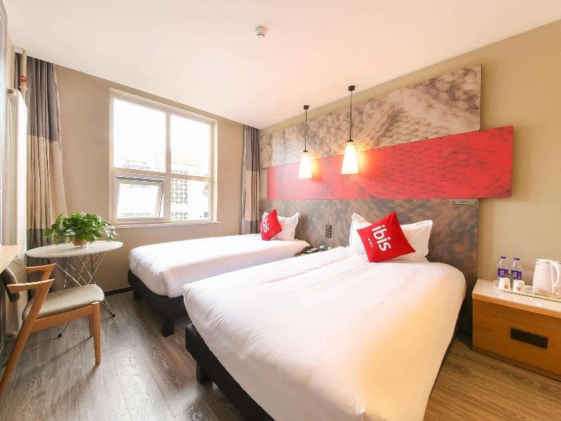 Ibis Weinan Normal University Chaoyang Street Hotel photo 1