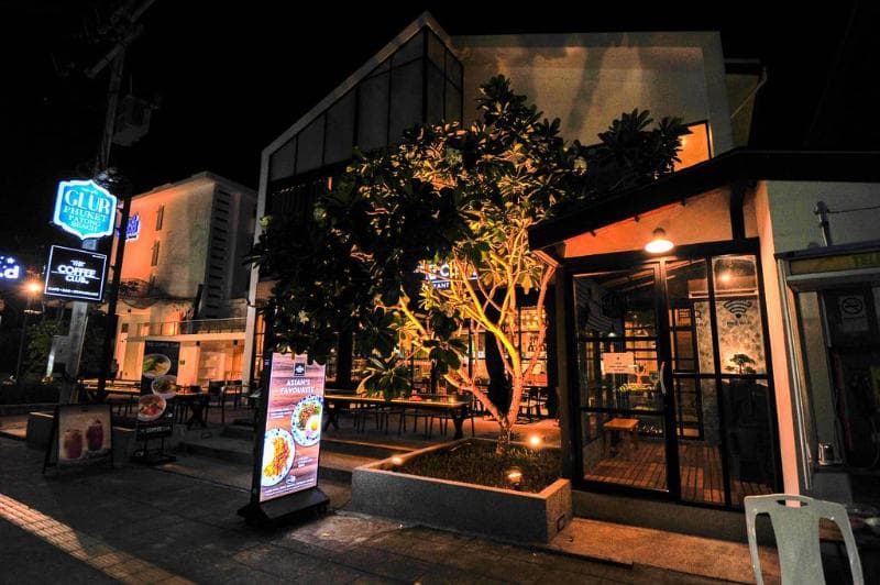 Glur Phuket Patong Beach photo 1