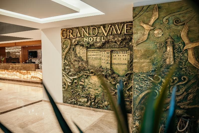 Grand Vaves Hotel 2
