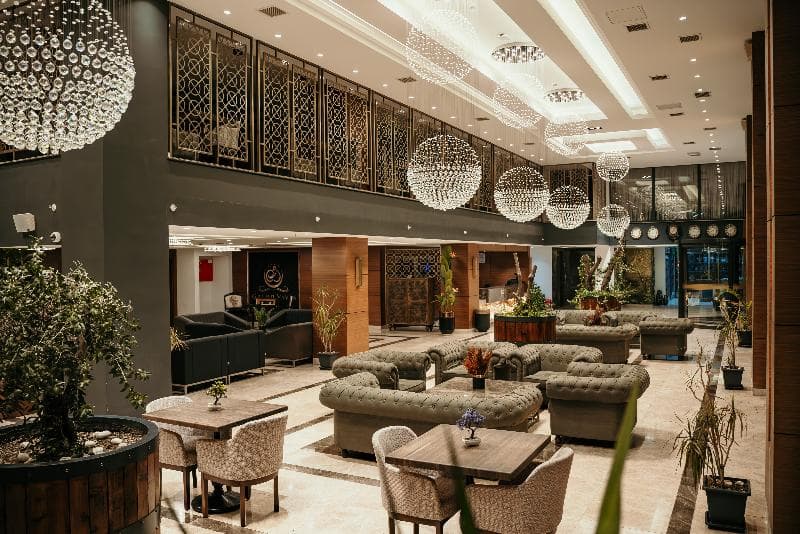 Grand Vaves Hotel 4