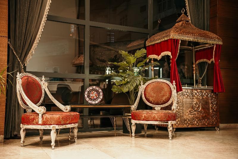 Grand Vaves Hotel 5