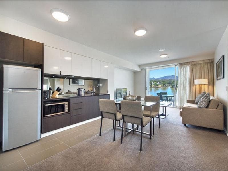 Empire Apartment Hotel 4