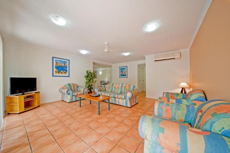 Beach Court Holiday Villas 4