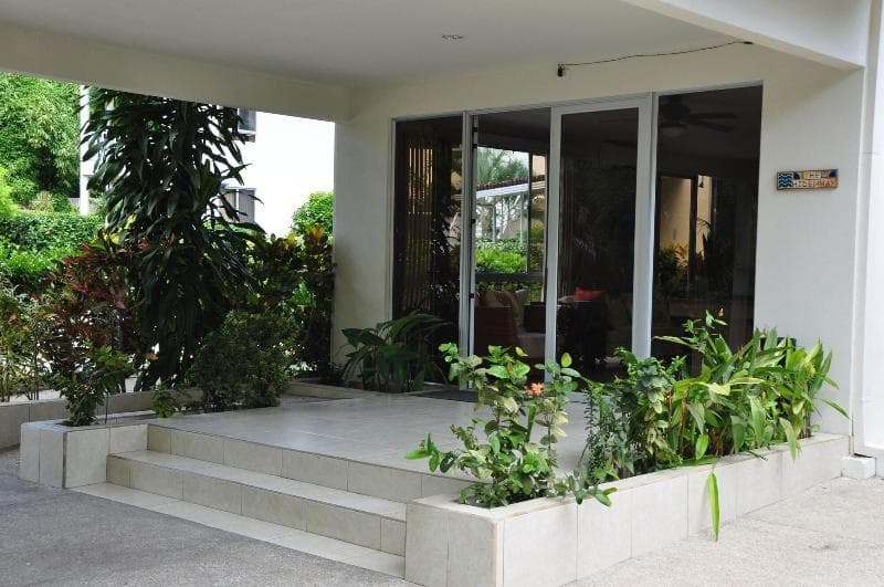 The Hideaway Hotel 4