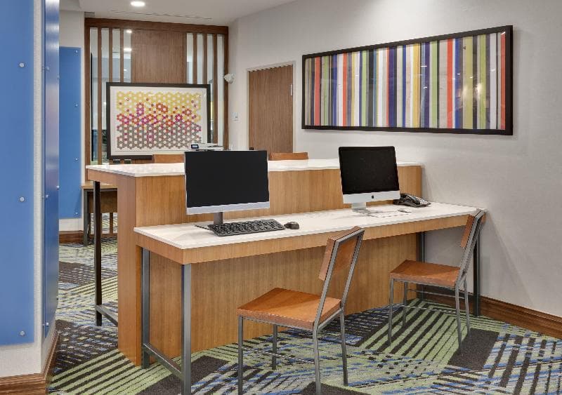 Holiday Inn Express & Sts Ft Worth North-Northlake photo 1