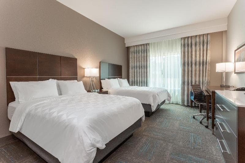 Holiday Inn And Suites Jefferson City 2