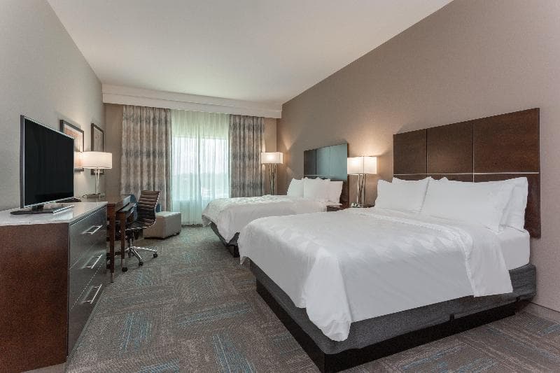 Holiday Inn And Suites Jefferson City 3