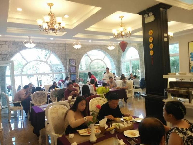 Hotel Du Lys Dalat main