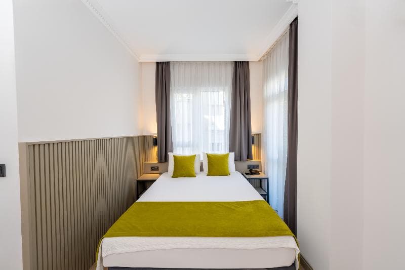 Lemon Hotel photo 1