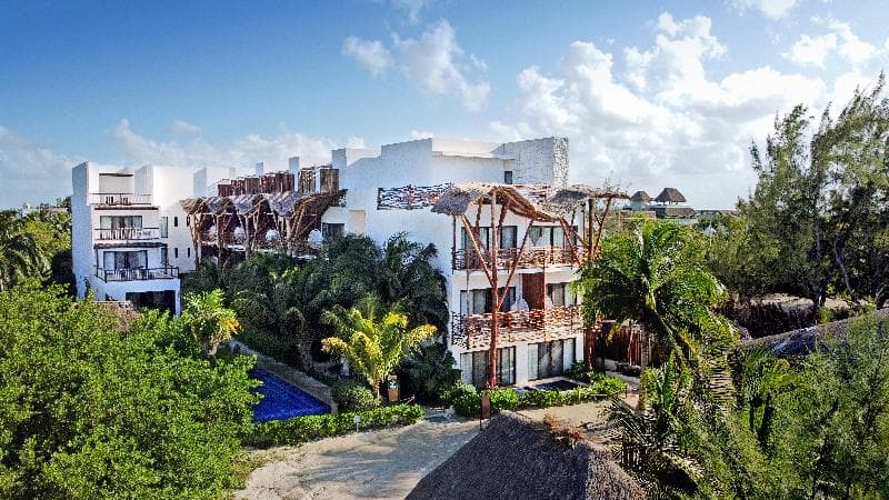 Mystique Holbox 4