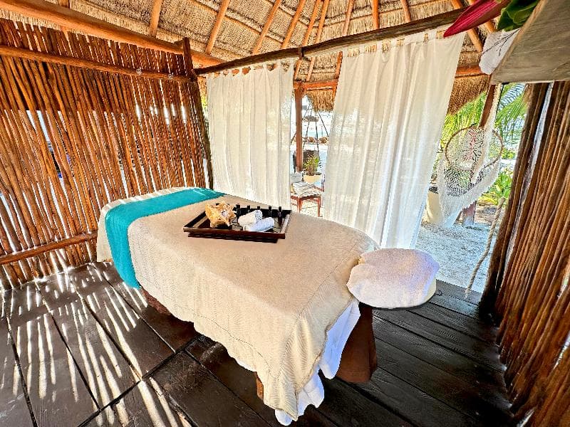 Mystique Holbox 5