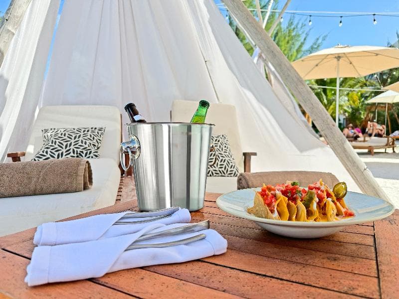 Mystique Holbox 2