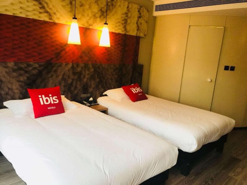 ibis Chengdu East Railway Station Hotel photo 1