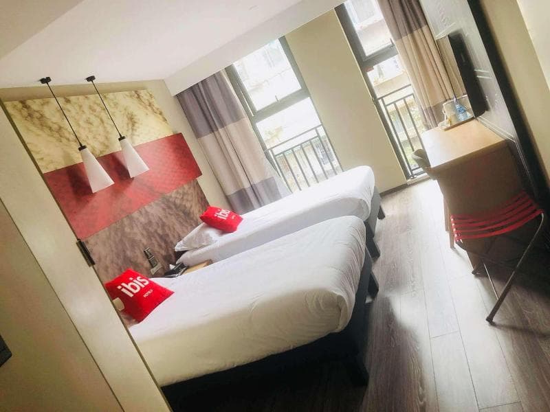 ibis Chengdu East Railway Station Hotel 2