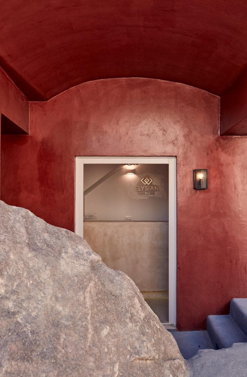 Elysian Santorini 4