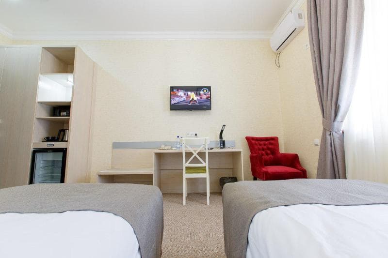 Navruz Hotel 5