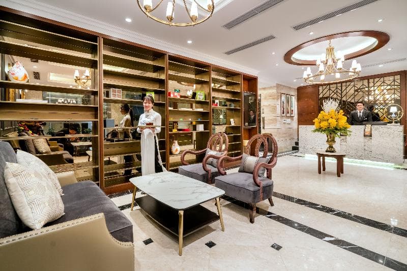 Conifer Grand Hotel 3