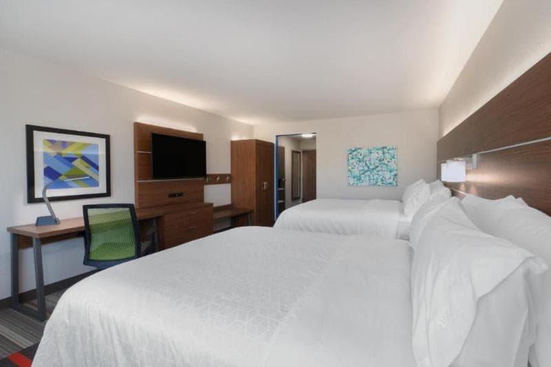 Holiday Inn Express & Suites Lake Havasu - London Bridge 4