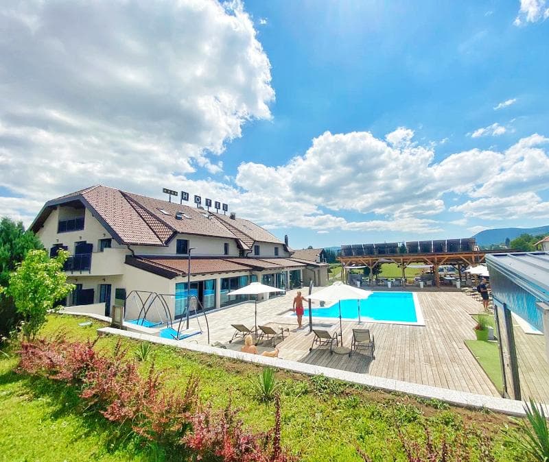16 Lakes Hotel 5