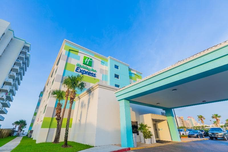 Holiday Inn Express Orange Beach-On The Beach 5