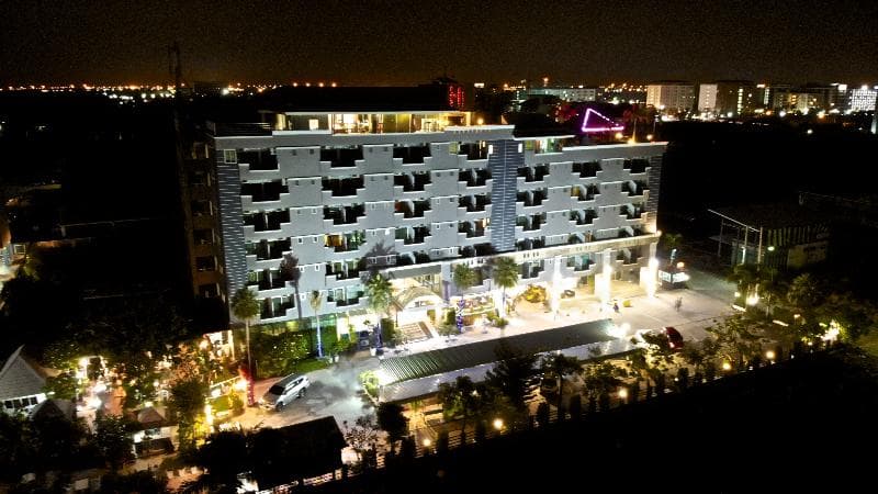 Hi Life Hotel main