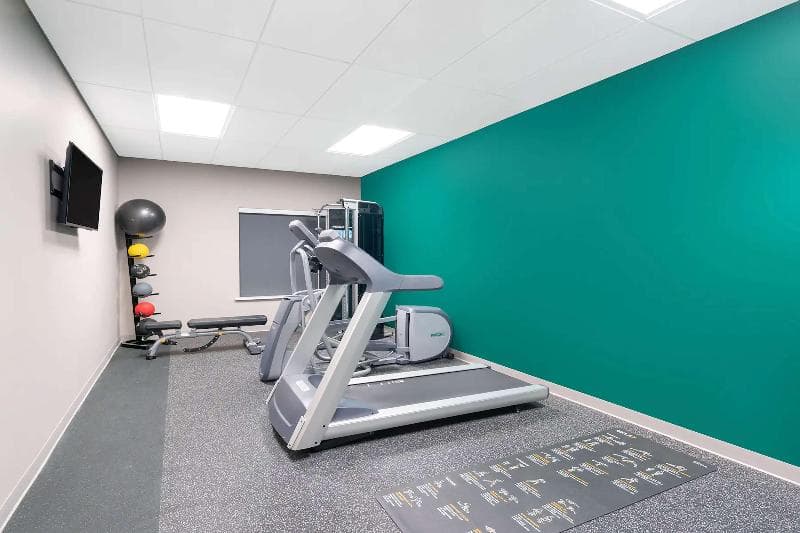 Hampton Inn by Hilton Nashville Airport Century Place 3