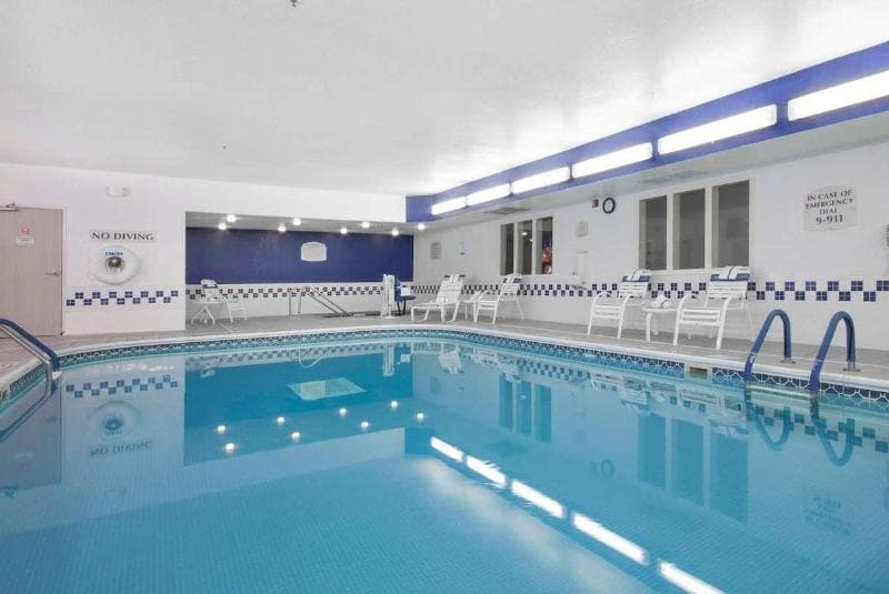 Baymont By Wyndham Coon Rapids 4