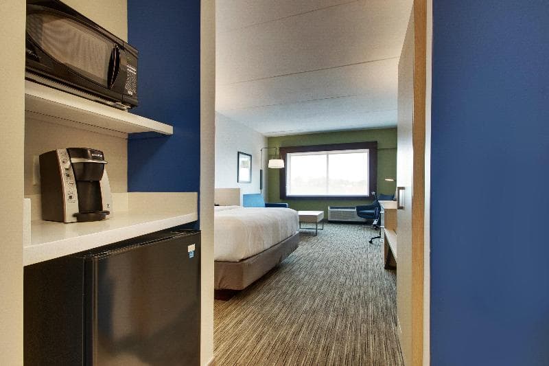 Holiday Inn Express And Suites-Elizabethtown North 3