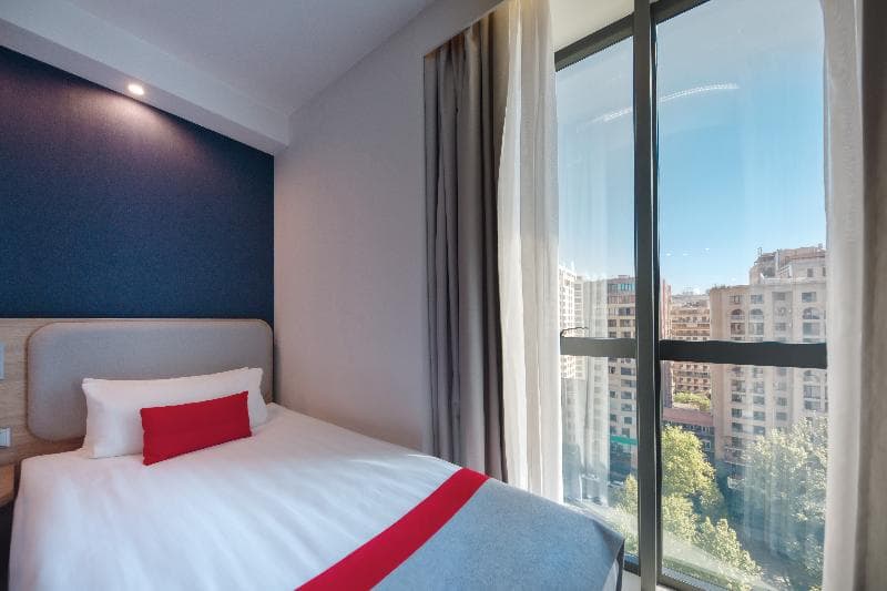 Holiday Inn Express Yerevan 3