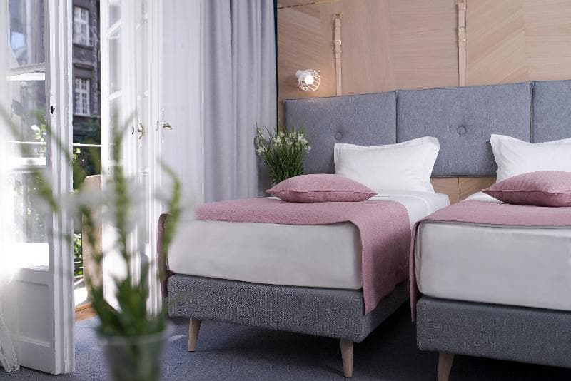 City Nest Modern & Cozy Suites 2