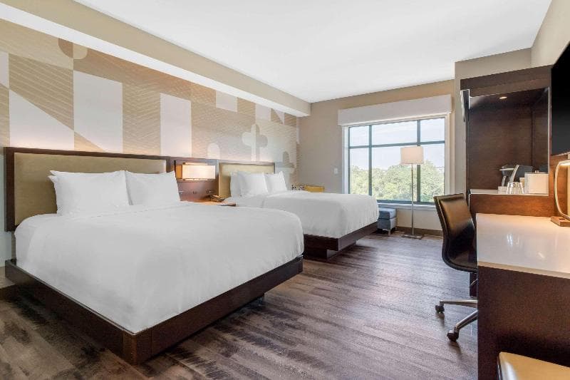 Cambria Hotel College Park 2