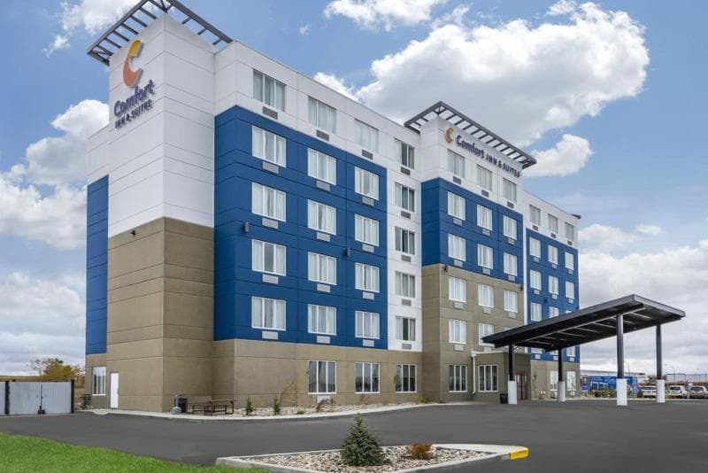 Comfort Inn & Suites North Battleford 1