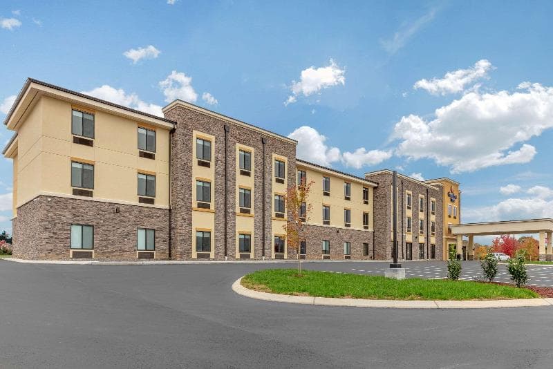 Comfort Inn 4