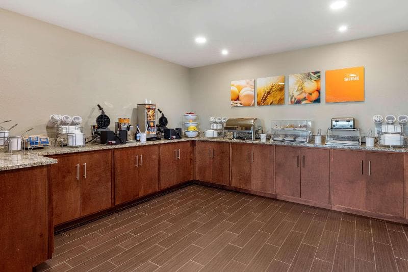 Comfort Inn 2