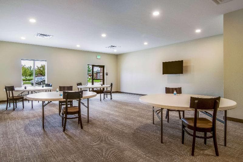 Comfort Suites 4