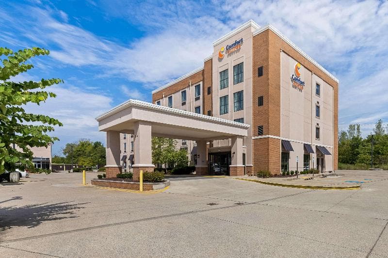 Comfort Suites 3