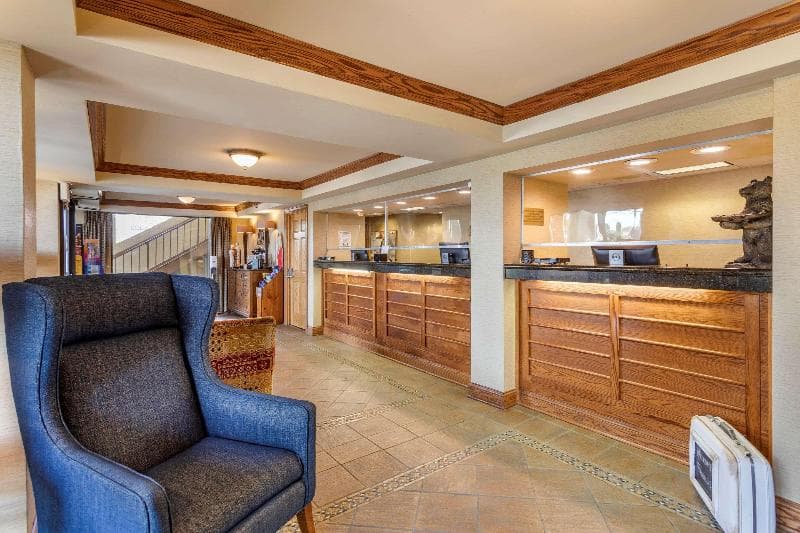 Quality Inn 5