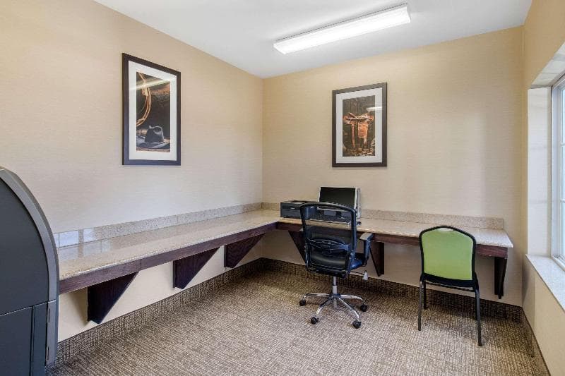 Comfort Inn & Suites Cedar Hill Duncanville 2