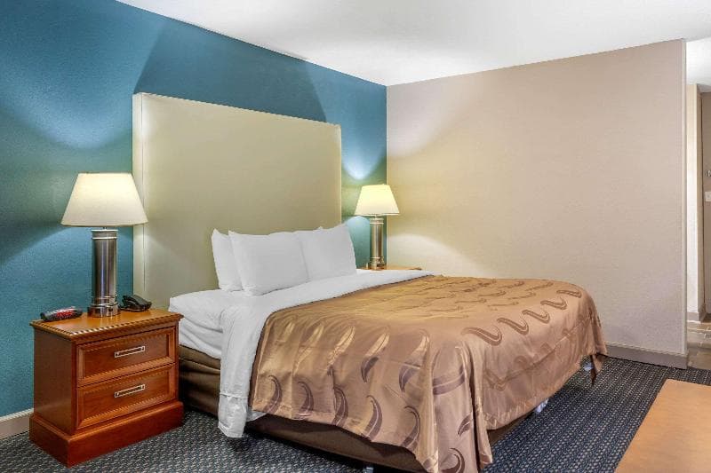 Quality Inn & Suites Apex 2